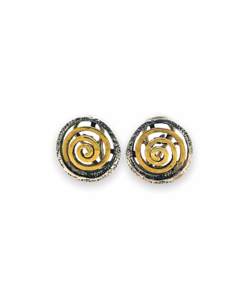 Orecchini a Cerchio - STROILI - Orecchini a cerchio iconici e versatili | Rue des MilleOrecchini vintage vintage - Pomella Vintage Shop20 orecchini a cerchio 2024: piccoli, grandi, particolari Orecchini a Cerchio - STROILI - Orecchini a cerchio iconici e versatili | Rue des MilleOrecchini vintage vintage - Pomella Vintage Shop20 orecchini a cerchio 2024: piccoli, grandi, particolari